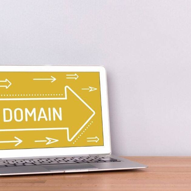 how to choose a domain name